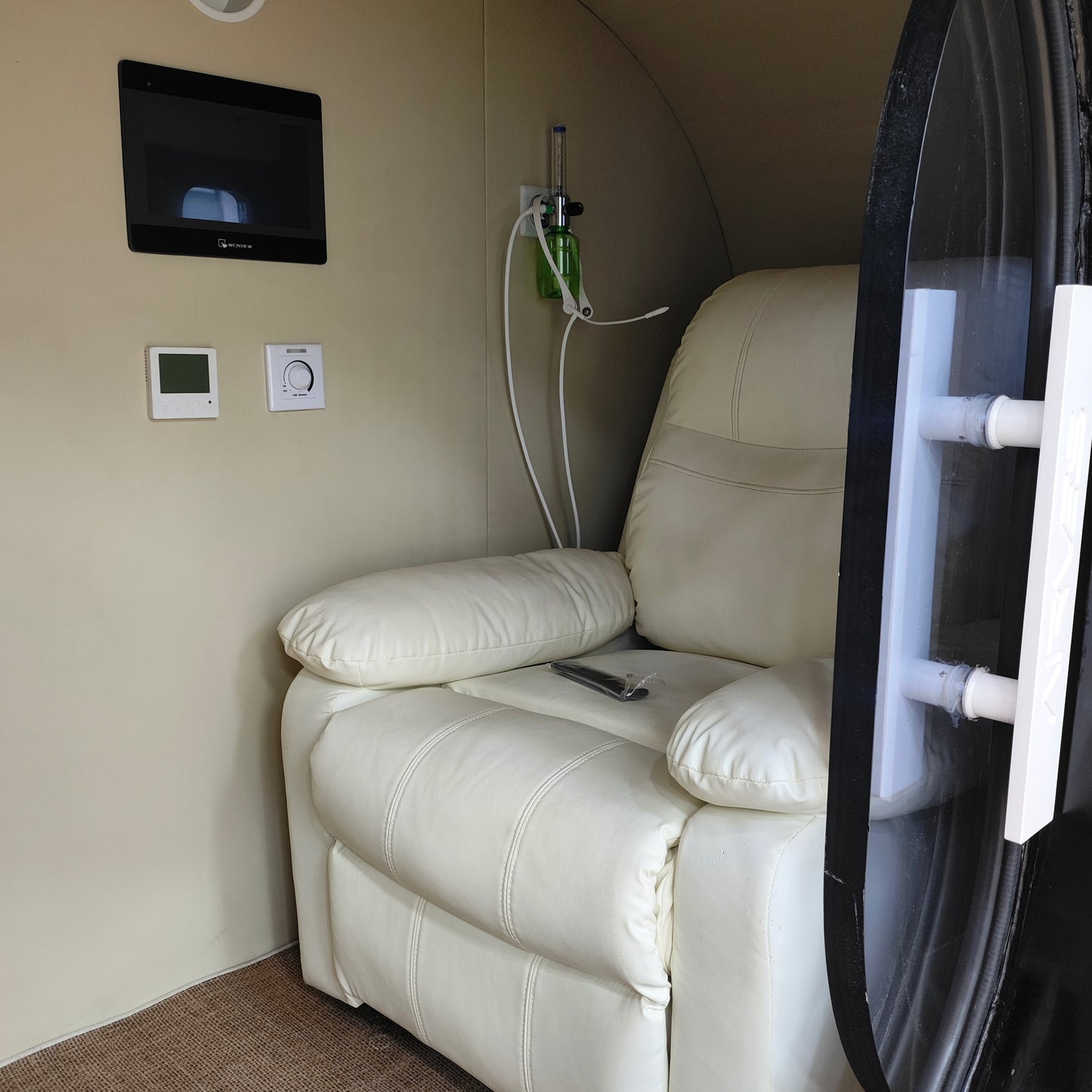 Kingshare KS04-2 Smart Hard-Shell Hyperbaric Oxygen Chamber